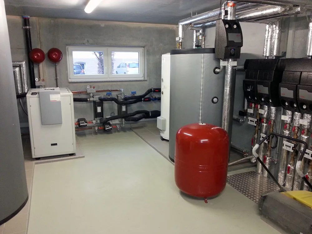 Gas-Brennwertgerät im Heizungsraum